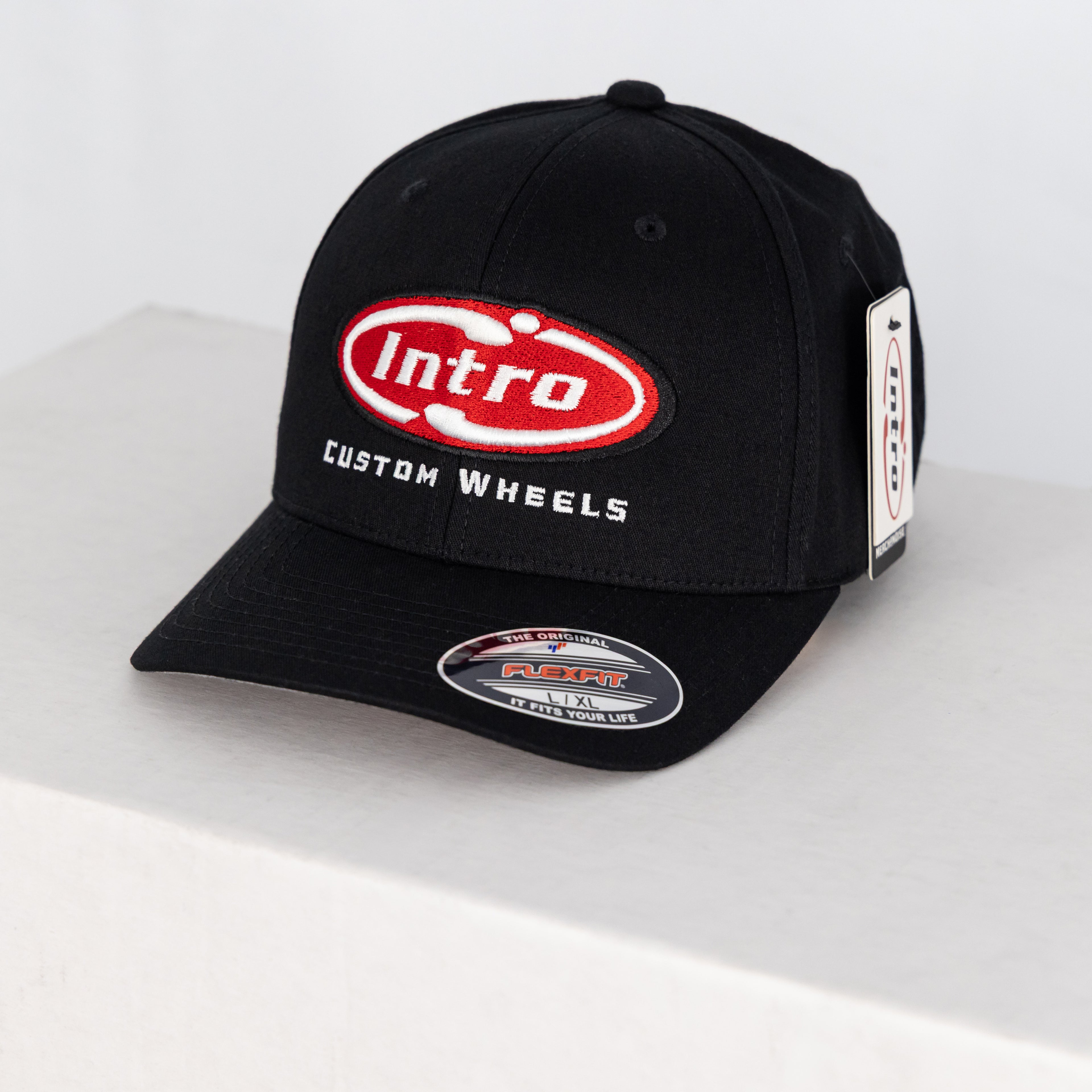 Black V-flexfit® cotton twill cap